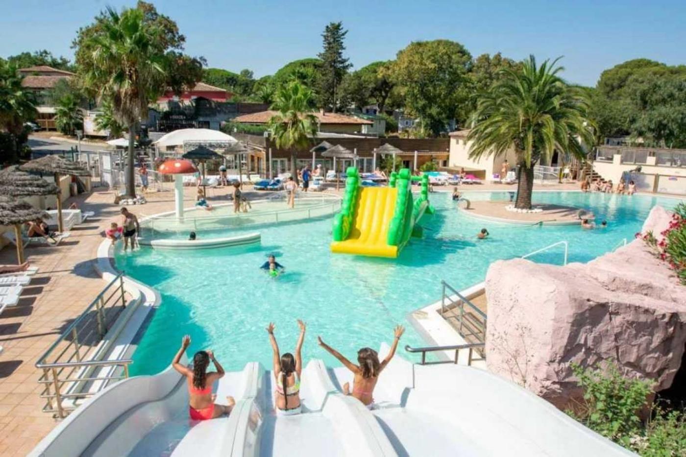 Camping 3 Etoiles - Piscine - Cca0gcg