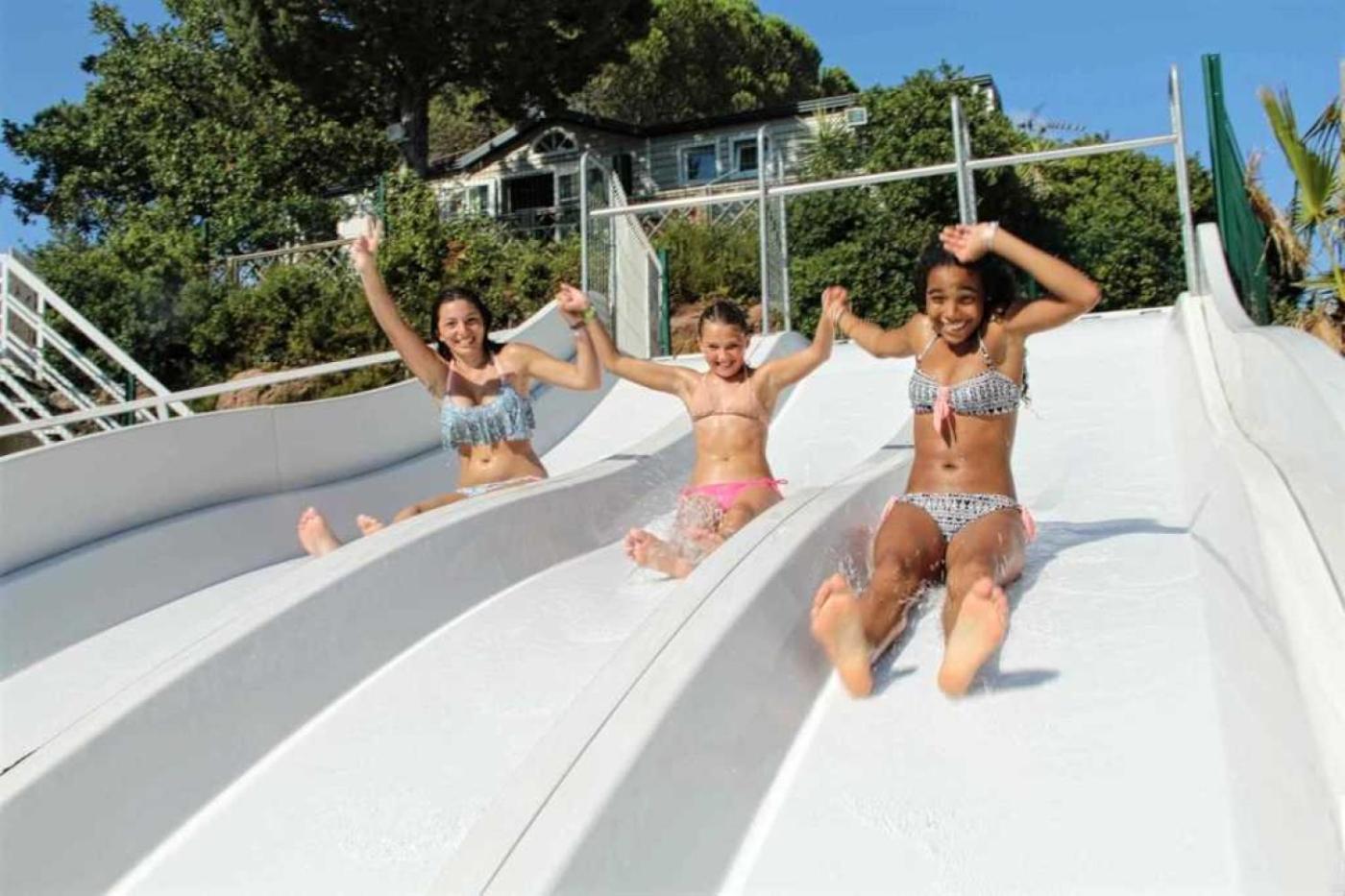 Camping 3 Etoiles - Piscine - Cca0gcg *