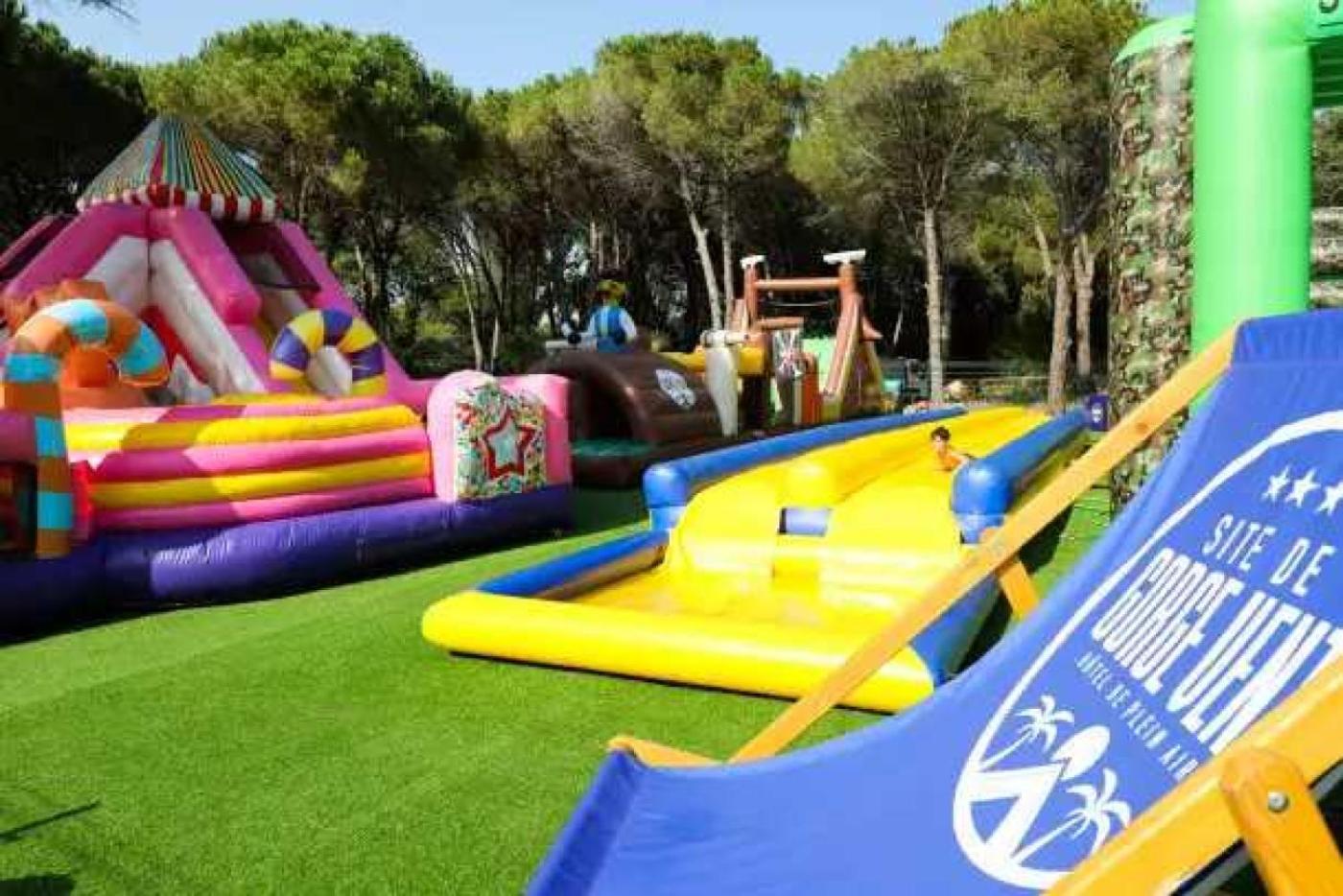 Camping 3 Etoiles - Piscine - Cca0gcg *